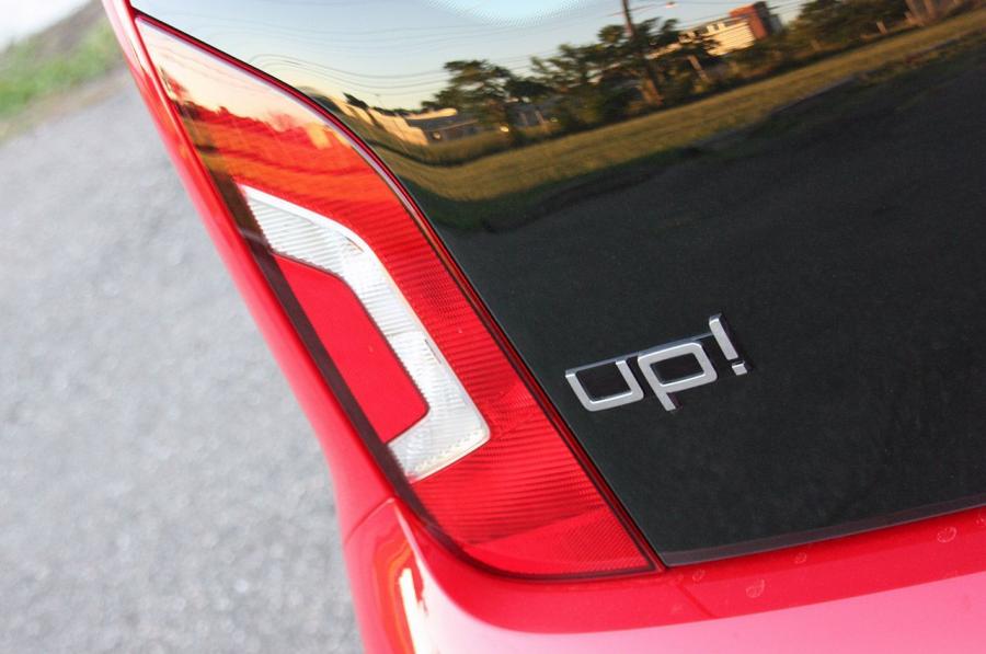  Volkswagen up! 2011 года  (фото 90 из 173)